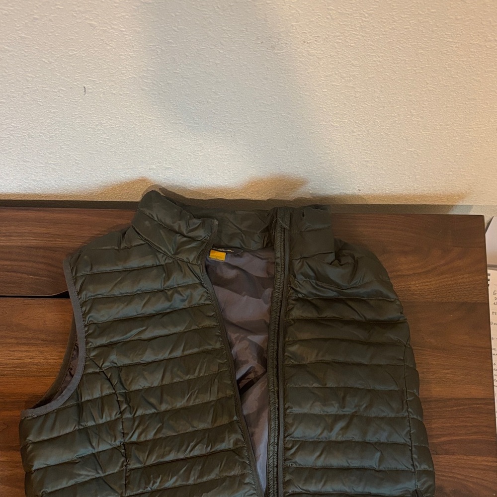 Eddie Bauer Olive Puffer Vest